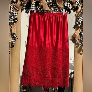 Nuggles Lace Slip Extender